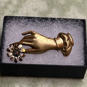 Victorian-Style Brass Hand Brooch with Daisy Accent *Call out Paint loss Daisy.